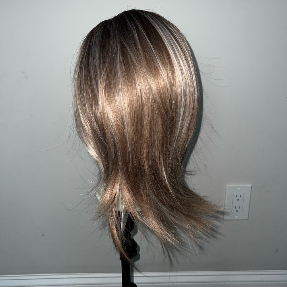 DWY 16-Inch Short Wave Glueless Synthetic Wig - Picture 10 of 16